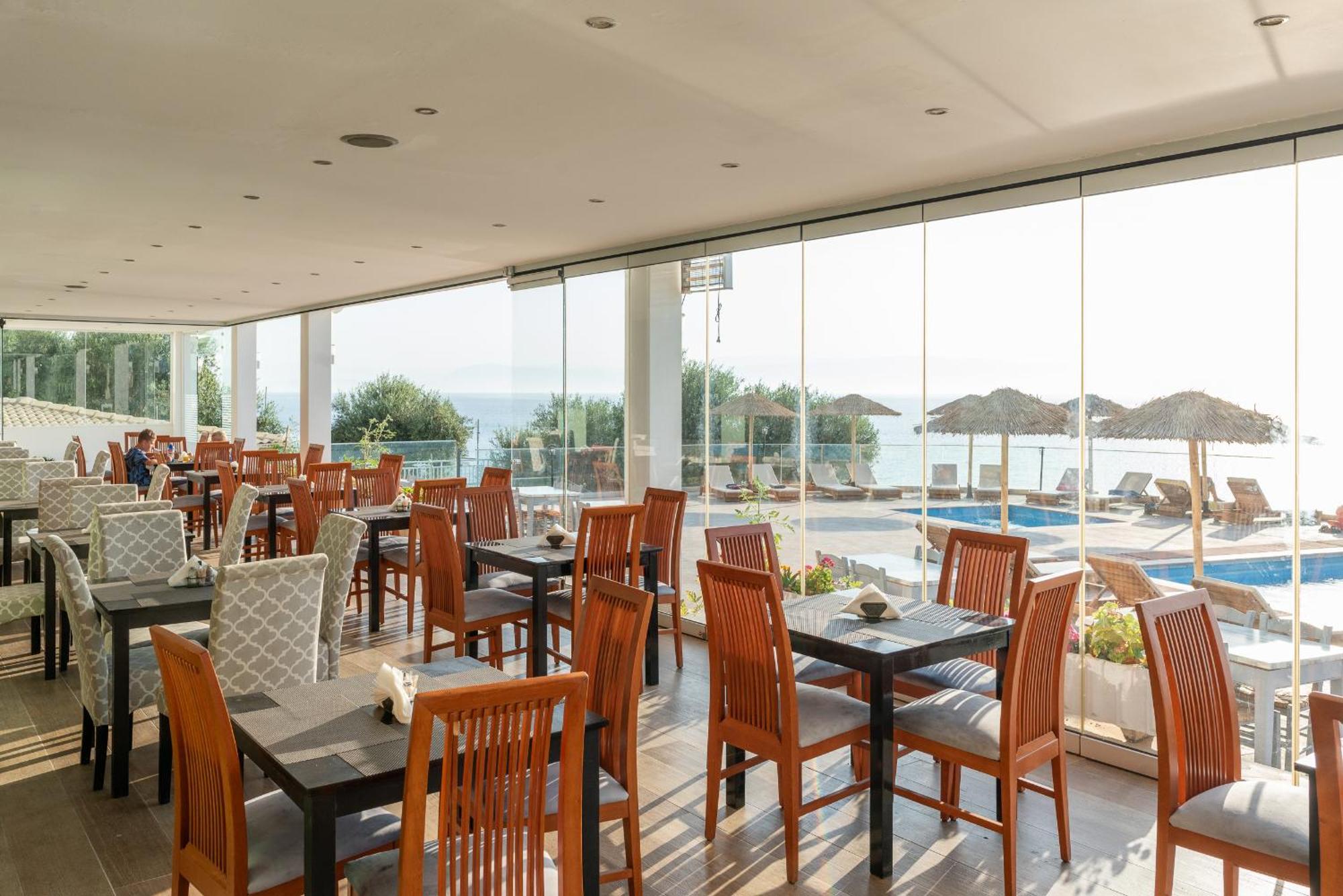 Отель Corfu Maris Bellos 4*